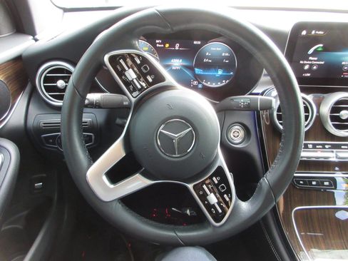 Used 2020 Mercedes-Benz GLC 300 4MATIC Coupe image 37