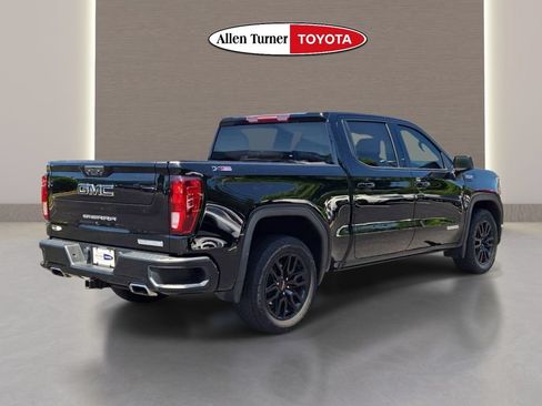 Used 2022 GMC Sierra 1500 Elevation w/ LPO, Elevation Black Package AWD/4WD image 6