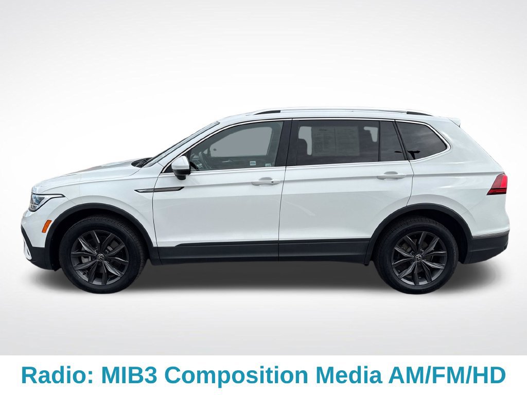 Used 2024 Volkswagen Tiguan SE AWD/4WD image 3