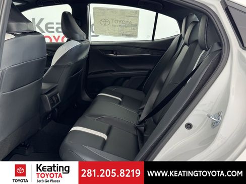 New 2026 Toyota Camry Hybrid image 6