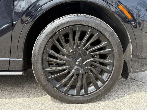 Used 2022 Lincoln Corsair Reserve AWD/4WD image 11
