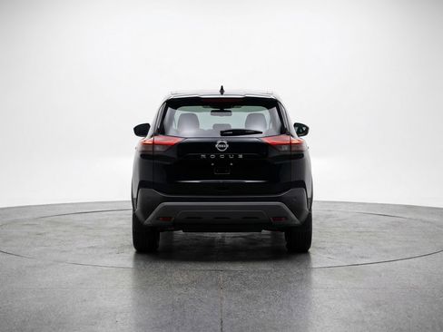 Used 2024 Nissan Rogue S image 7