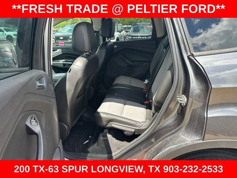 Used 2017 Ford Escape SE w/ Equipment Group 201A FWD image 17