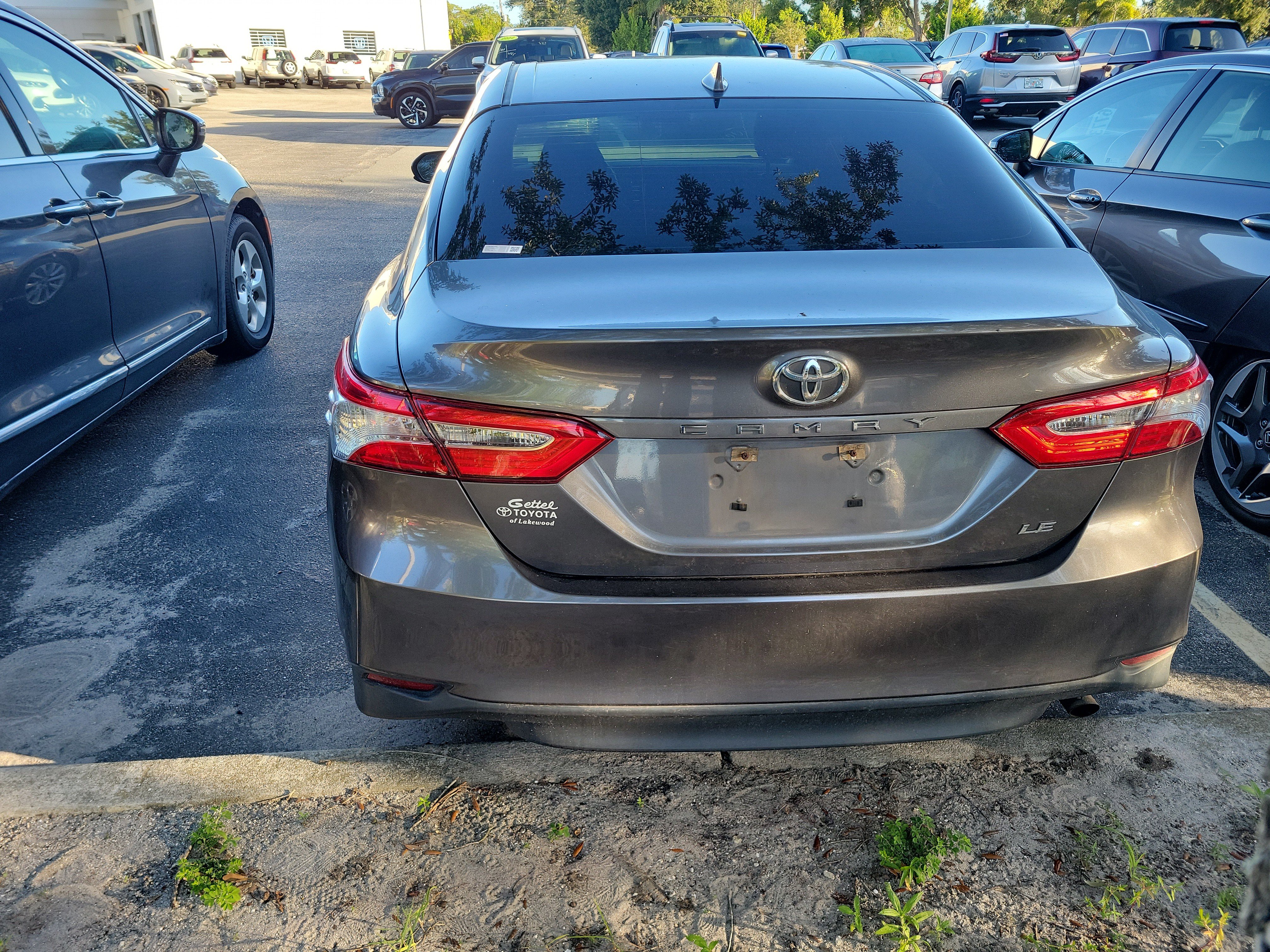 Used 2019 Toyota Camry LE FWD image 9
