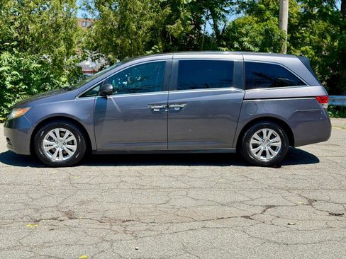 Used 2016 Honda Odyssey EX-L image 2