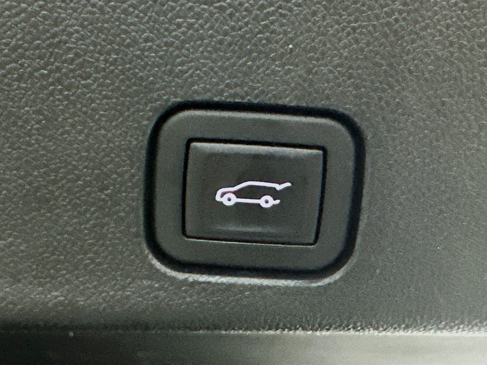 Used 2025 Buick Enclave Preferred FWD image 32