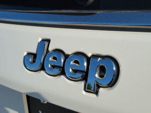 Used 2023 Jeep Compass Sport AWD/4WD image 9