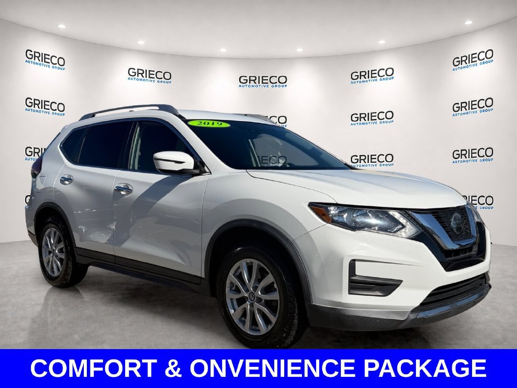 Used 2019 Nissan Rogue SV FWD image 1