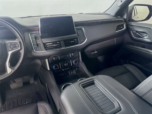 Used 2022 Chevrolet Tahoe Z71 w/ Z71 Off-Road Package image 20