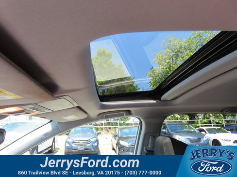 Used 2017 Honda CR-V EX image 32