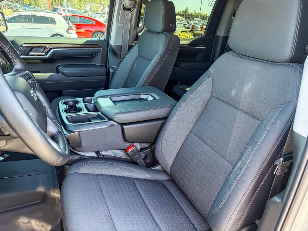 Used 2026 Chevrolet Silverado 1500 RST w/ Z71 Off-Road Package AWD/4WD image 37