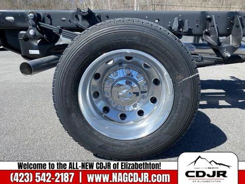 New 2024 RAM 5500 Tradesman w/ Safety Group image 13