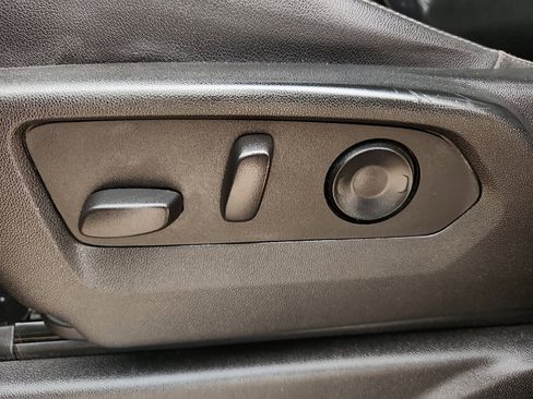 Used 2021 Chevrolet Tahoe LT image 13