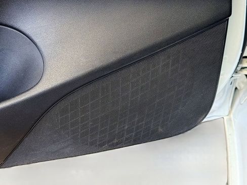 Used 2020 Tesla Model 3 Standard Range Plus image 17