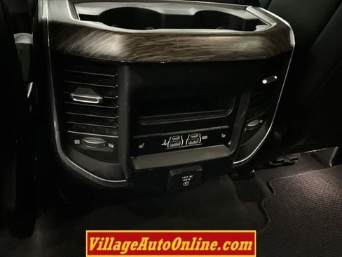 Used 2019 RAM 1500 Laramie image 34