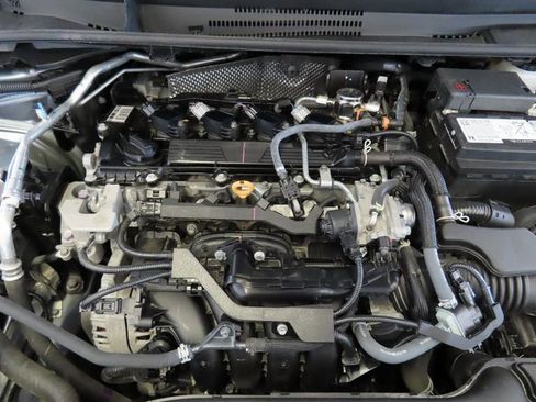 Used 2024 Toyota Corolla LE image 32