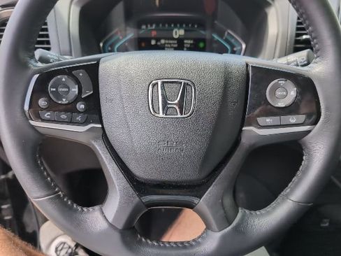 Used 2023 Honda Odyssey Touring image 11