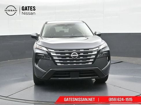 New 2026 Nissan Rogue SV image 5