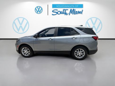 Used 2023 Chevrolet Equinox LS FWD image 4