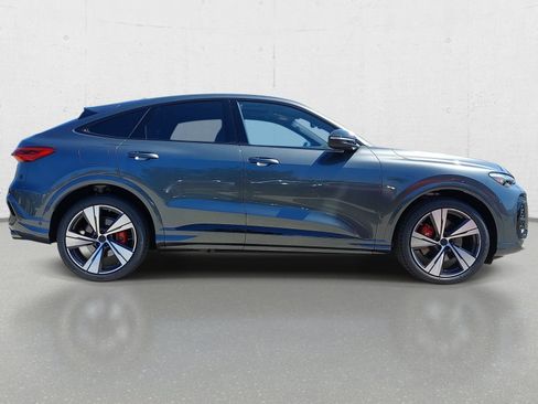 New 2026 Audi SQ5 Premium Plus AWD/4WD image 4