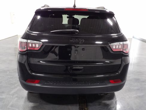 Used 2020 Jeep Compass Latitude image 5