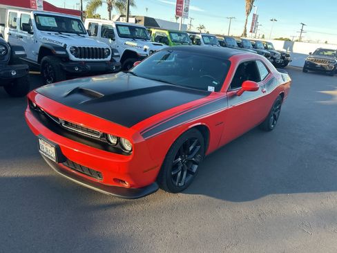Used 2022 Dodge Challenger R/T w/ Blacktop Package image 2