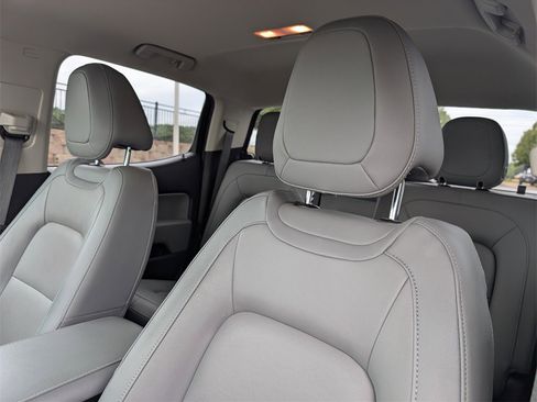 Used 2018 Chevrolet Colorado LT w/ Luxury Package, Chrome image 11