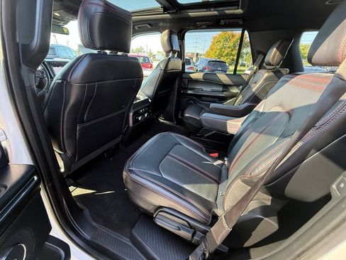Used 2019 Ford Expedition Limited w/ Equipment Group 303A AWD/4WD image 15