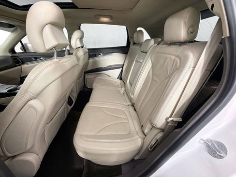 Used 2016 Lincoln MKX Reserve FWD image 25