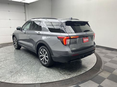 Certified 2025 Ford Explorer ST-Line AWD/4WD image 2
