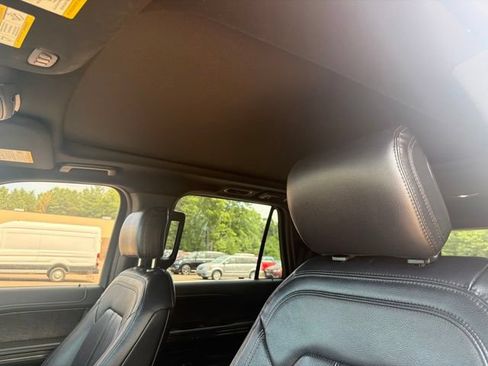 Used 2019 Ford Expedition Limited w/ Special Edition Package AWD/4WD image 21