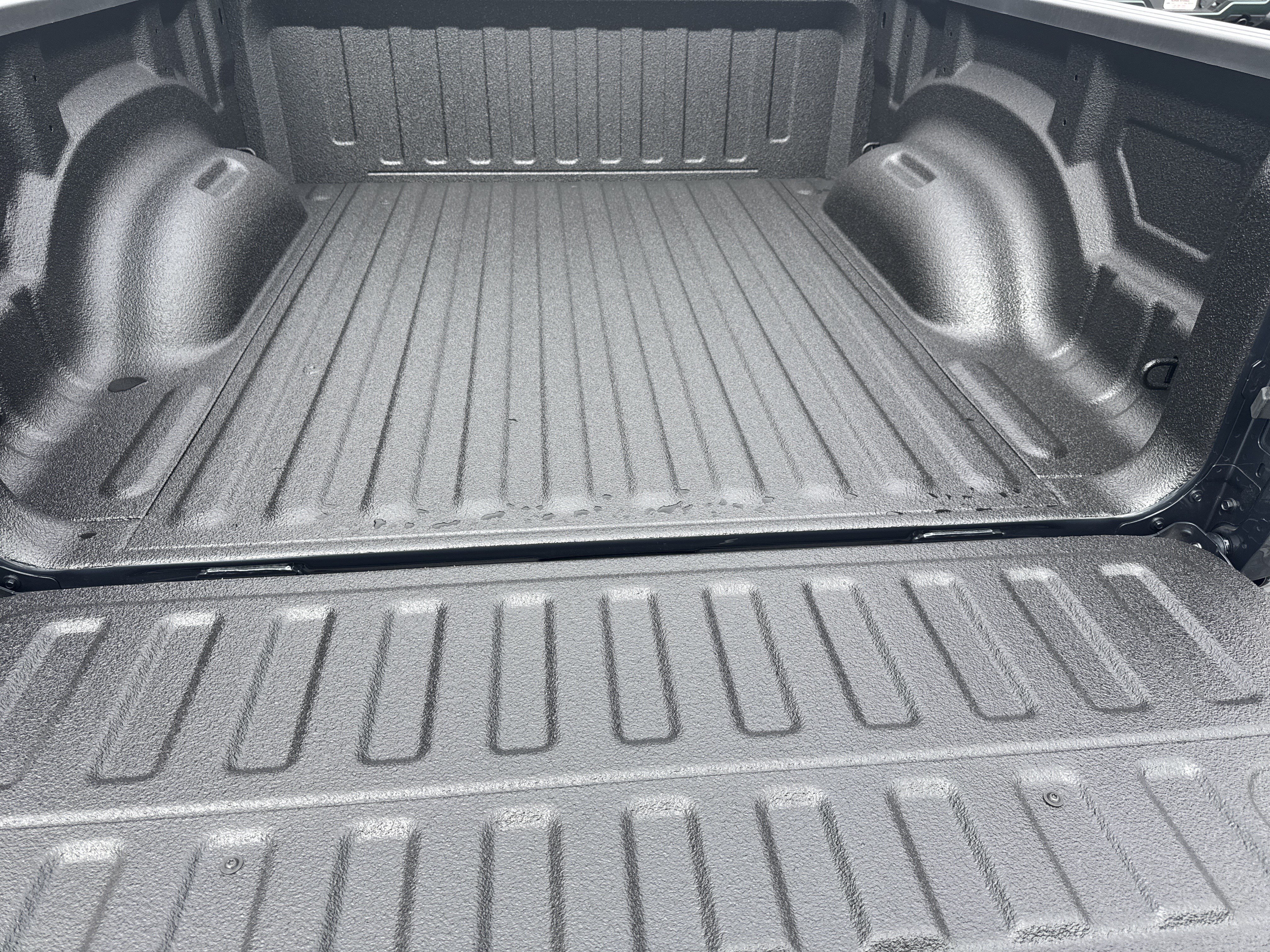 New 2026 RAM 1500 Express AWD/4WD image 19
