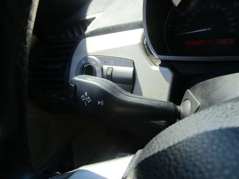 Used 2003 BMW Z4 2.5i image 22