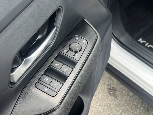 New 2026 Nissan Kicks SV FWD image 14