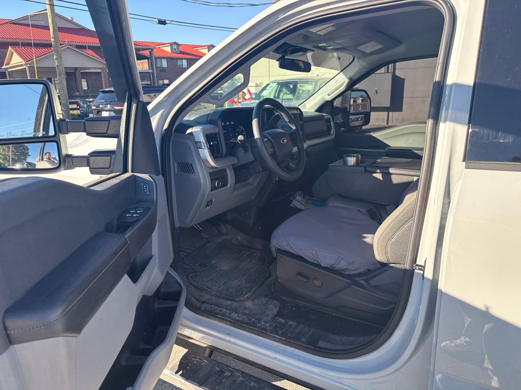 Used 2025 Ford F250 XLT AWD/4WD image 5