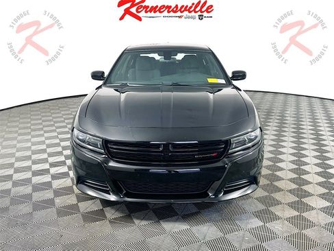 Used 2023 Dodge Charger SXT image 2