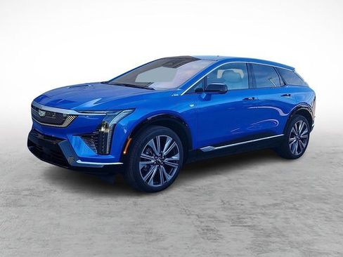 New 2026 Cadillac Optiq Luxury 2 image 1