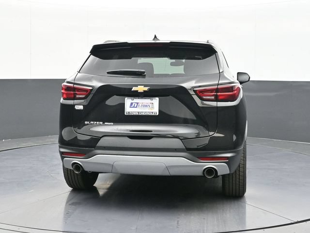 New 2026 Chevrolet Blazer LT w/ Convenience Package AWD/4WD image 8