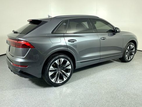 Used 2025 Audi Q8 Premium Plus w/ Premium Plus Package image 35