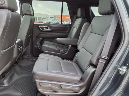 Used 2022 Chevrolet Tahoe LT w/ LT Signature Package RWD image 18