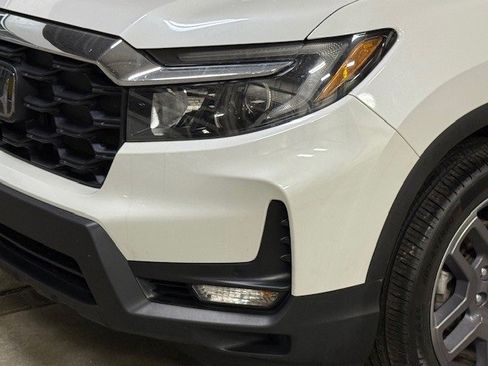 Used 2023 Honda Passport EX-L image 10