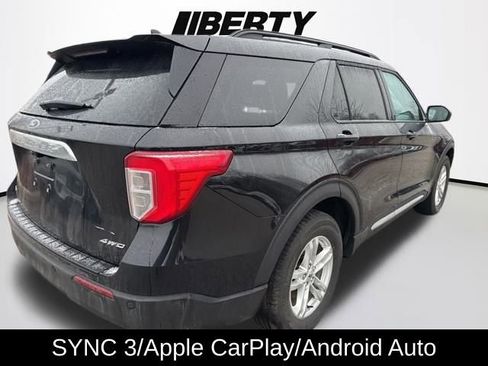 Certified 2023 Ford Explorer XLT image 8