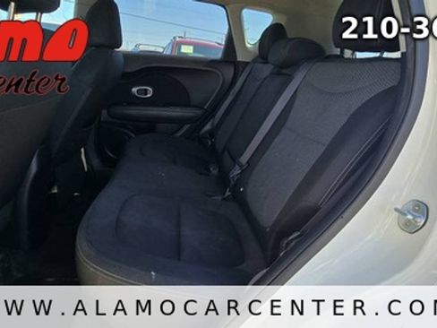 Used 2018 Kia Soul + FWD image 26