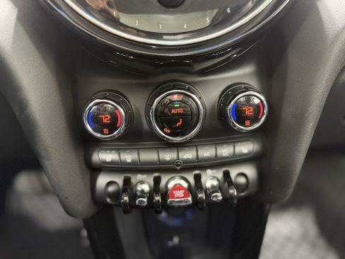 Used 2023 MINI Cooper 2-Door Hardtop image 19