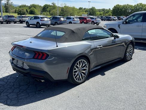 Used 2024 Ford Mustang GT Premium RWD image 7