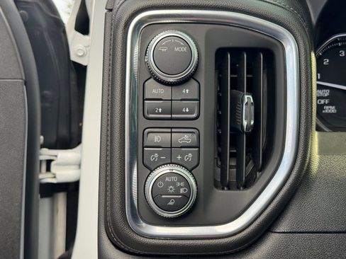 Used 2020 GMC Sierra 1500 SLT w/ SLT Premium Plus Package image 18