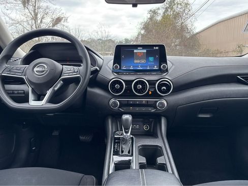Used 2022 Nissan Sentra SV FWD image 5