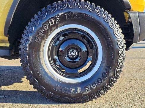 Used 2023 Ford Bronco Heritage Edition image 10