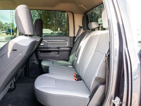 Used 2020 RAM 3500 Big Horn image 19