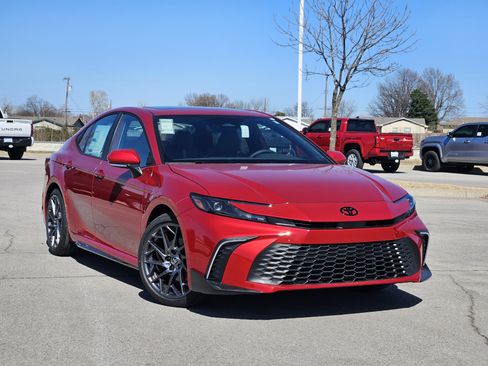 New 2026 Toyota Camry SE w/ Multimedia Upgrade Package image 1